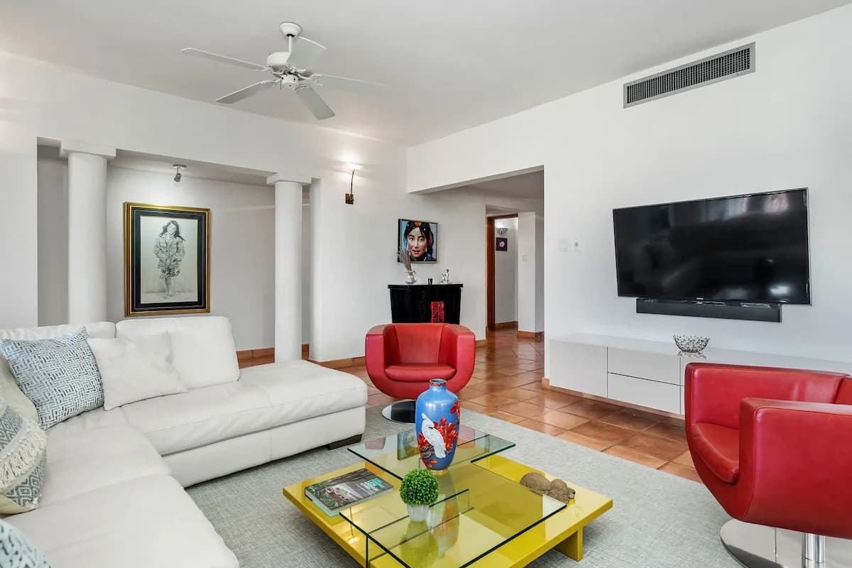 Beachfront Two Bedroom Villa in Dorado photo 5
