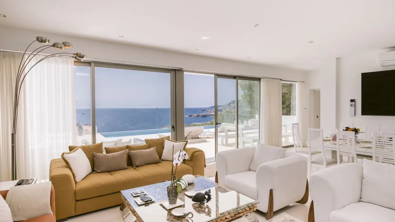 Infinity Pool Villa With Sea Views photo 2