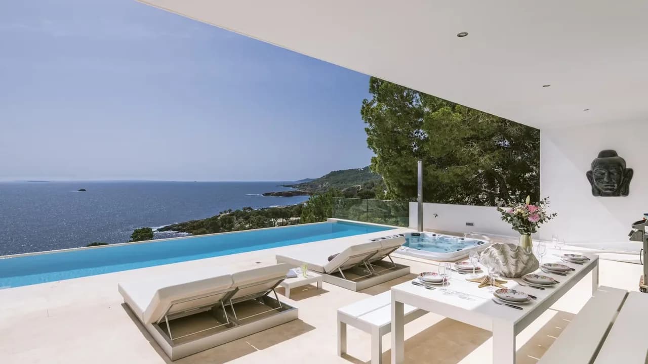 Infinity Pool Villa With Sea Views photo 5