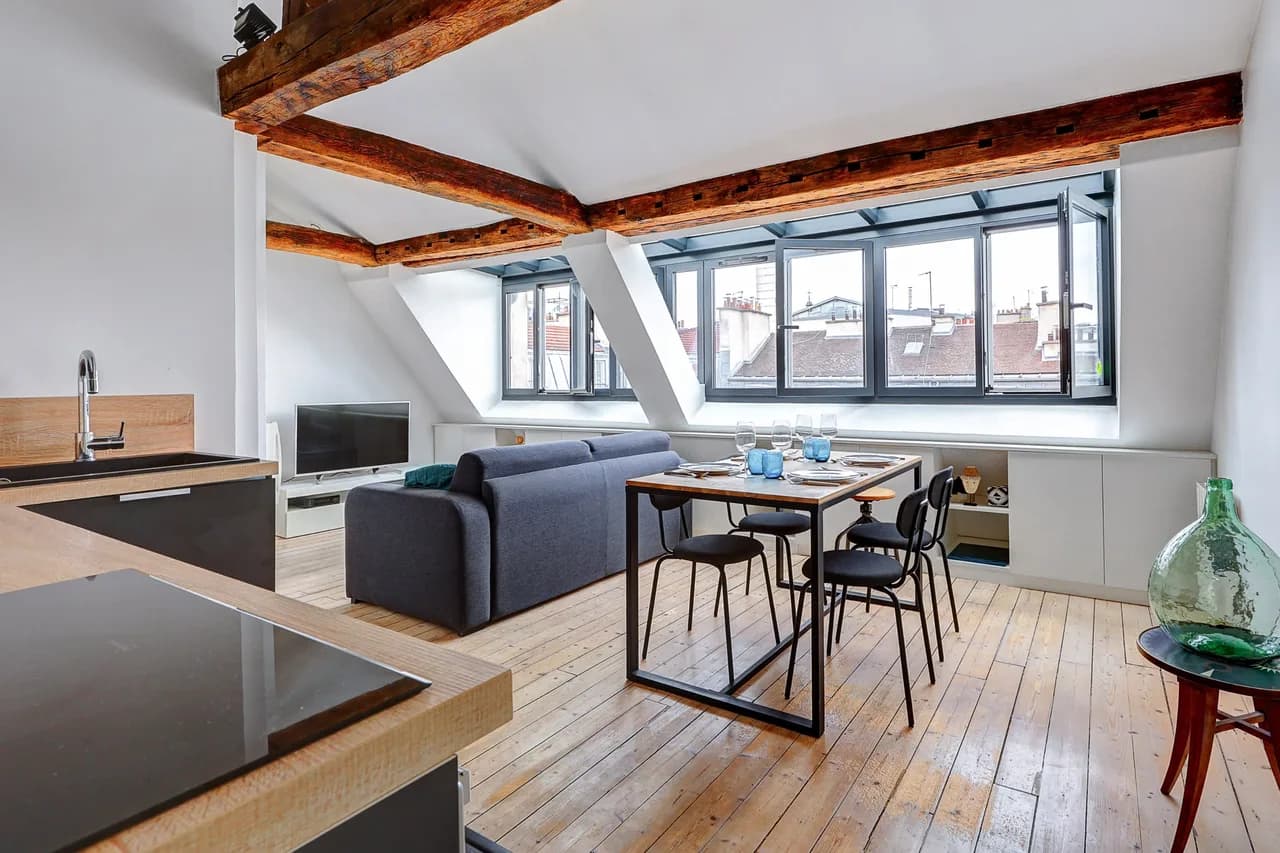 Chic One Bedroom Retreat in Central Paris photo 5