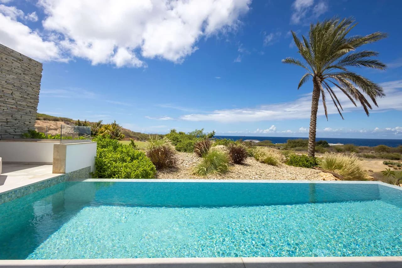 Beachfront Two Bedroom Villa in Sint Michiel photo 3