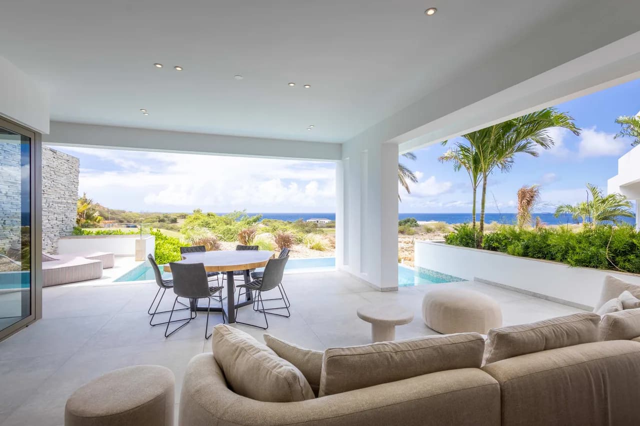 Beachfront Two Bedroom Villa in Sint Michiel photo 5