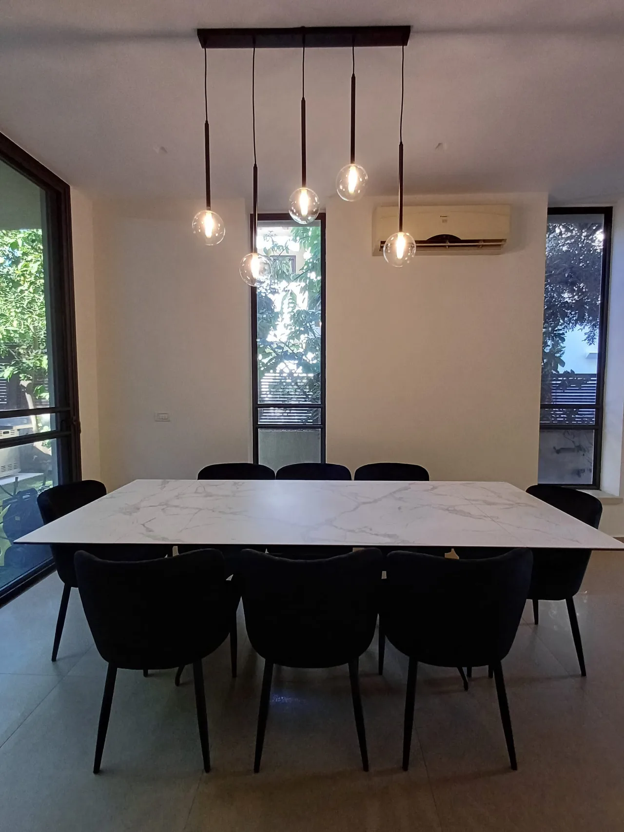 Impressive 4-storey House With Luxurious Space photo 3