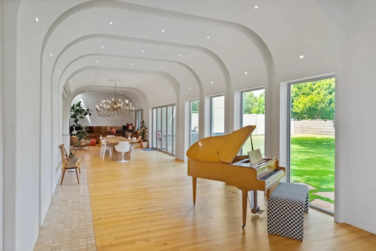 Luxury Six Bedroom Villa in Phoenix Metro photo 2
