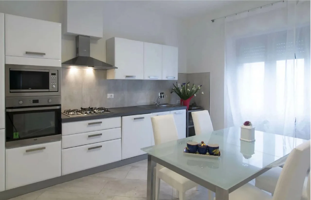 Stunning Italian Villa With Great Mountain Views photo 4
