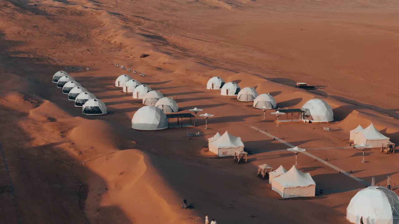 Luxurious Desert Escape: Omani Culture & Thrills photo 3