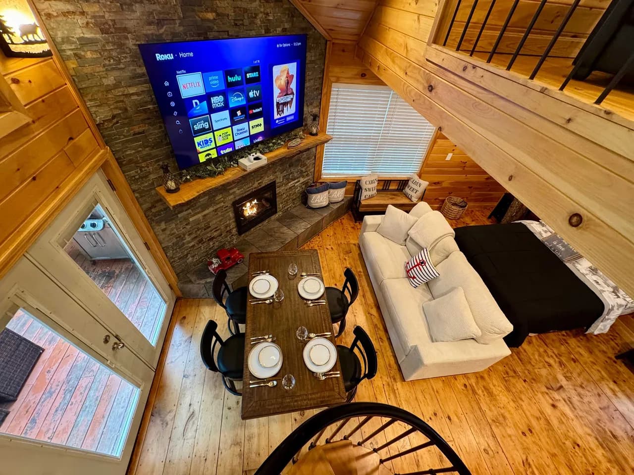 Lakefront Treehouse Villa in Belgrade photo 3