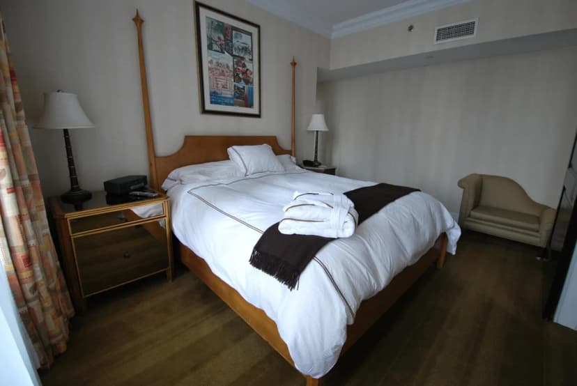Stylish 1BR 3 Blocks to Central Park
