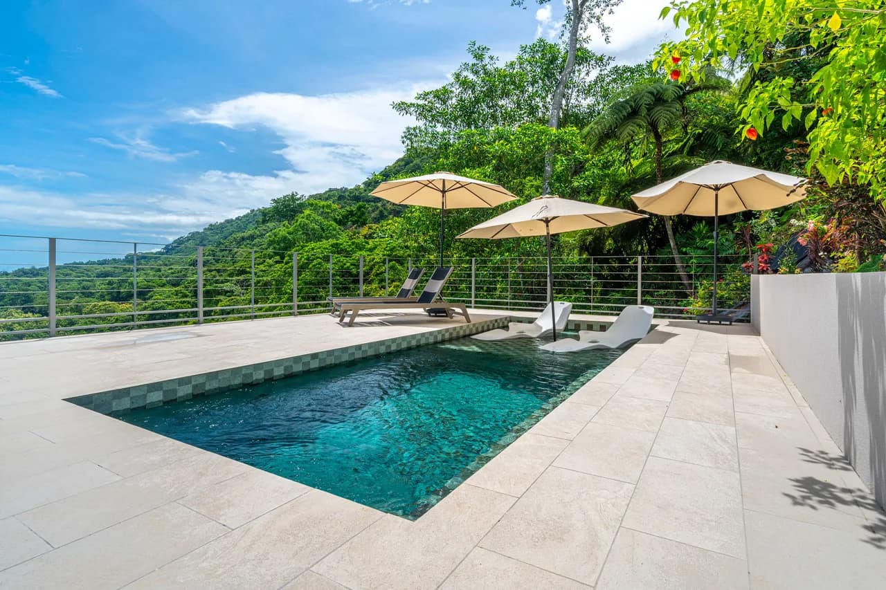 Secluded Luxury Villa with Stunning Views