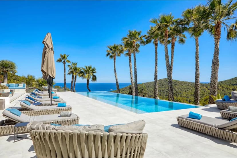 Elegant Villa Near The Vibrant Ibiza Town