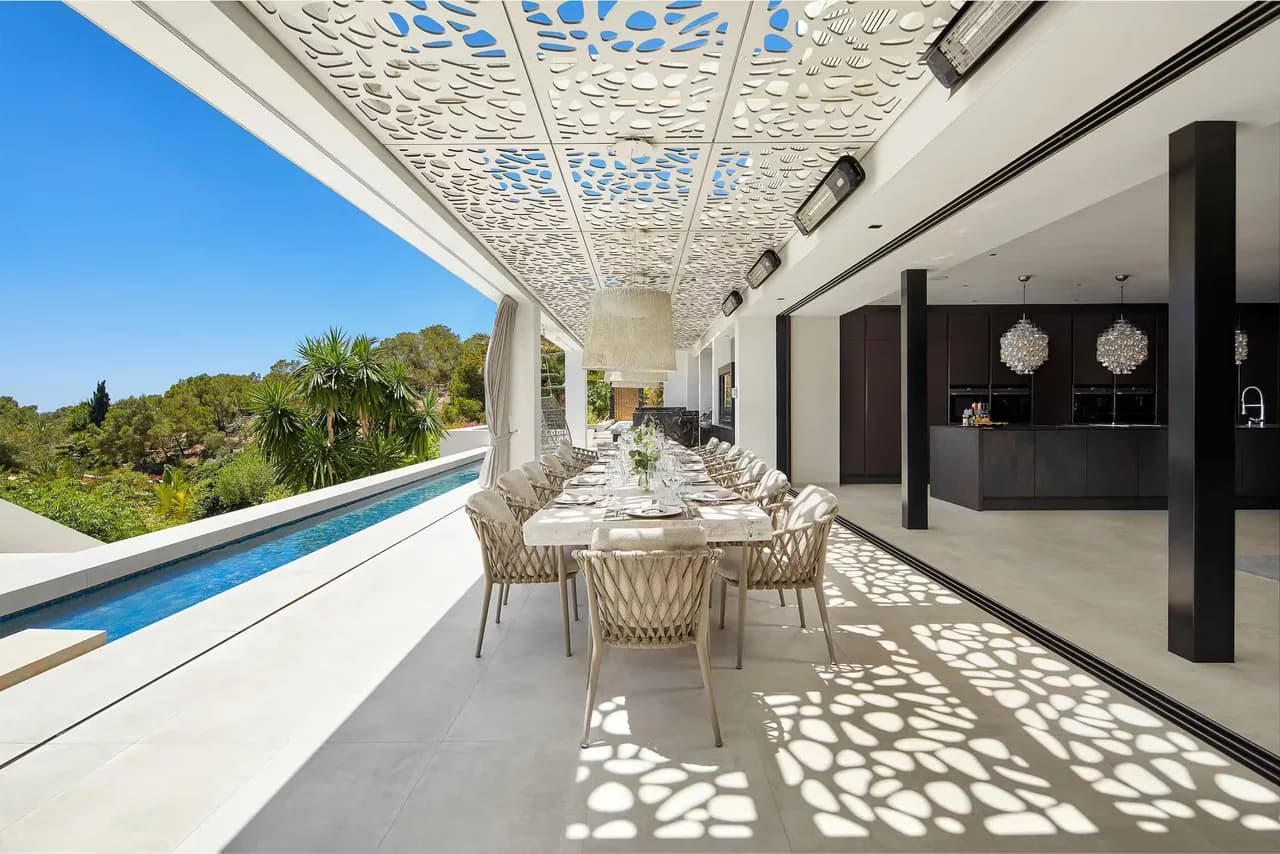 Elegant Villa Near The Vibrant Ibiza Town photo 4