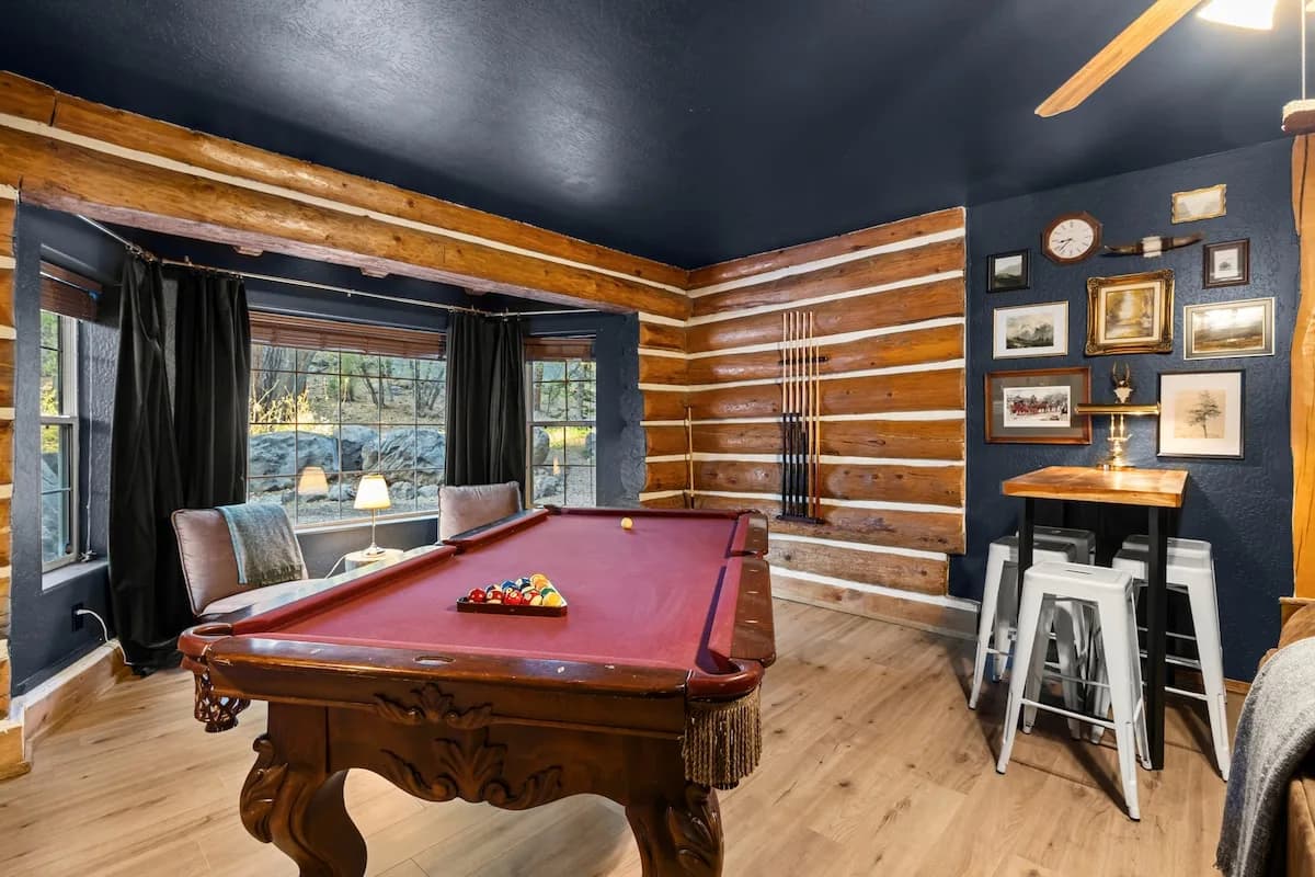 Spacious Family-Friendly Log Cabin in Flagstaff Area photo 3