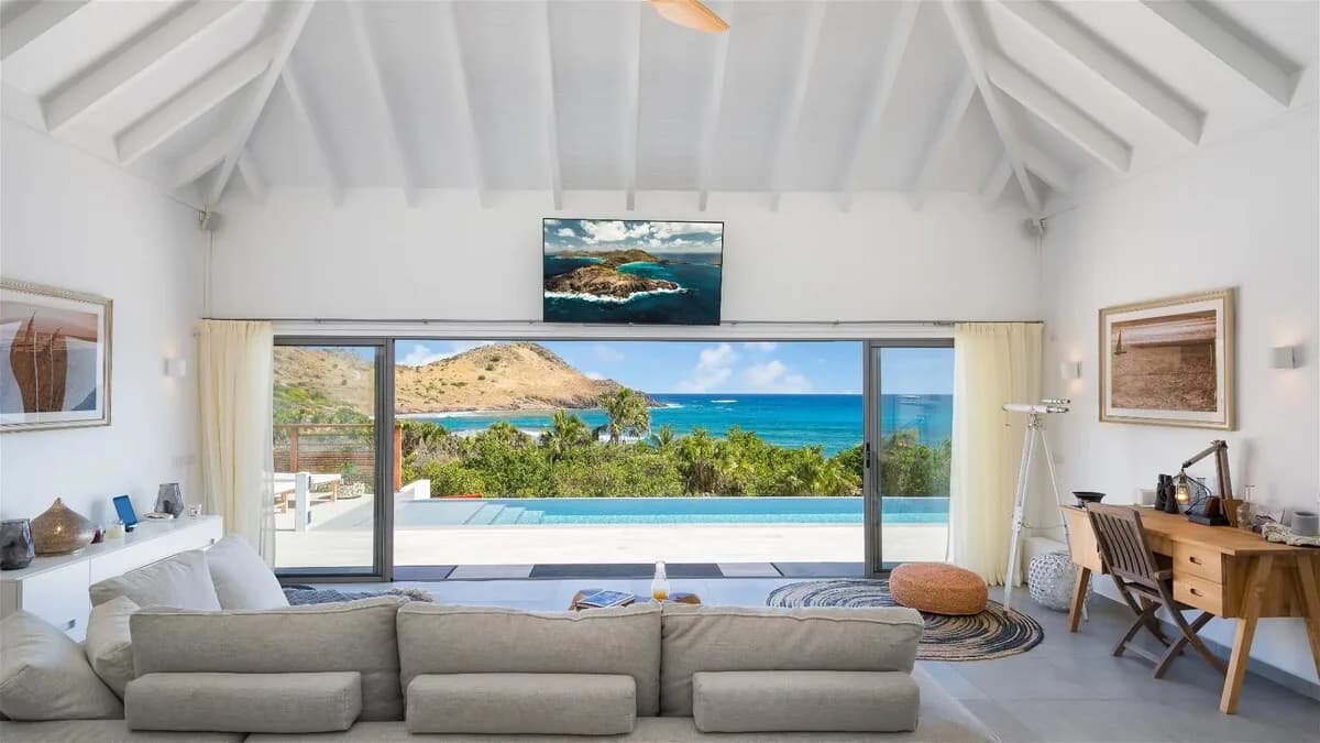 Villa Blown By The Tropical Glow Of The Caribbean photo 2