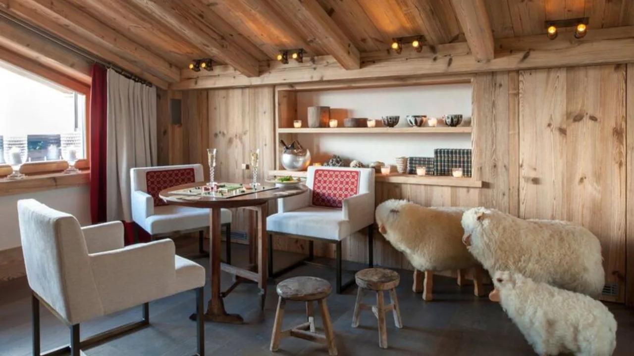 Luxury Chalet in Les Chenus Courchevel photo 5