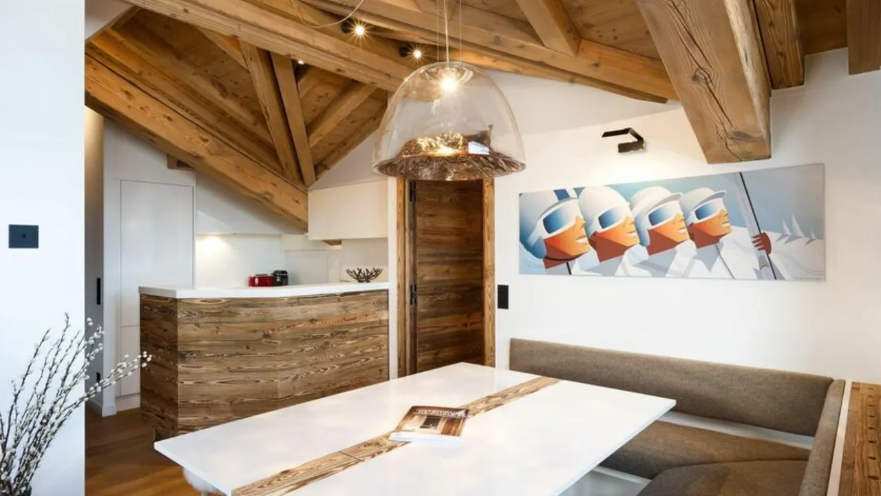 Courchevel Getaway With Balconies and Sauna photo 2