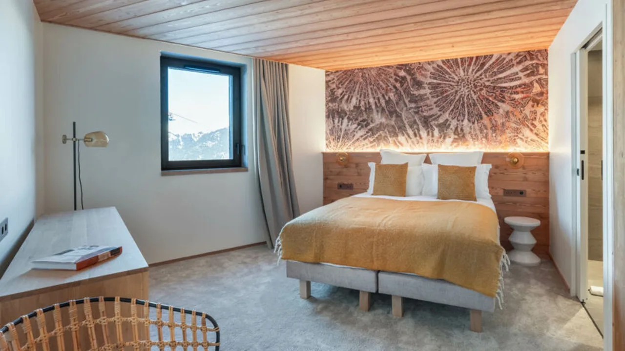 Trendy Ski in Ski Out Retreat in Courchevel photo 2