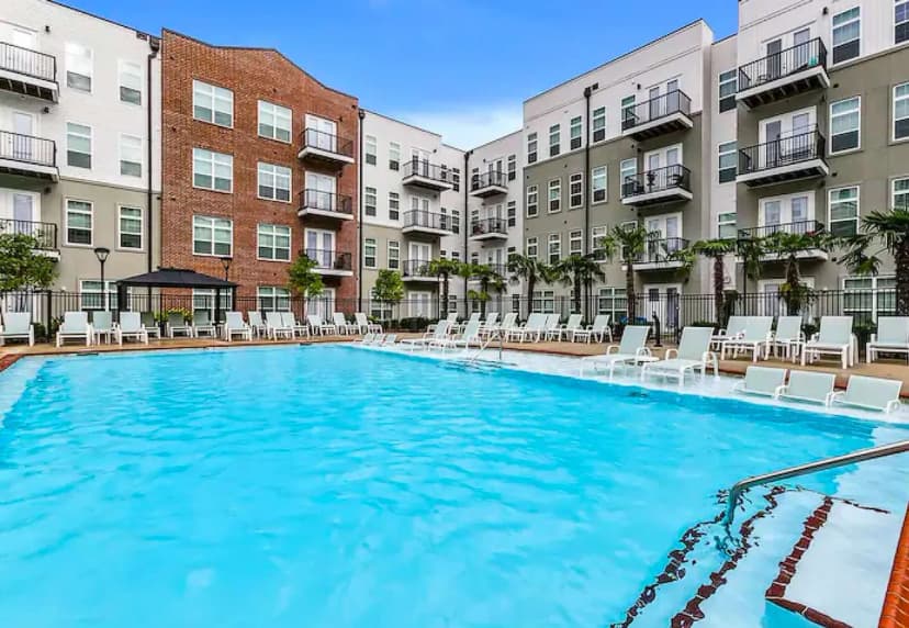 Stylish 2BR Family Apartment by DTLA