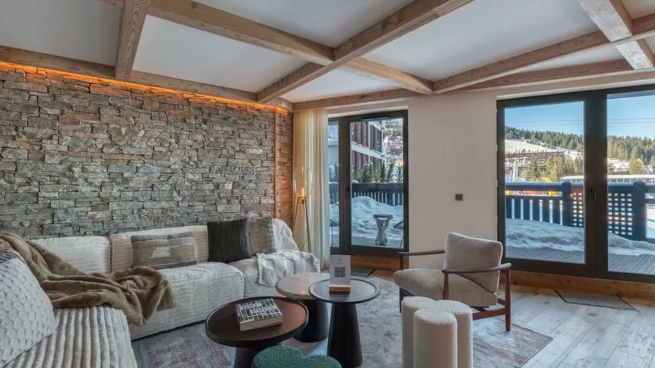 Stylish Courchevel Rental Near Ski Slopes photo 5