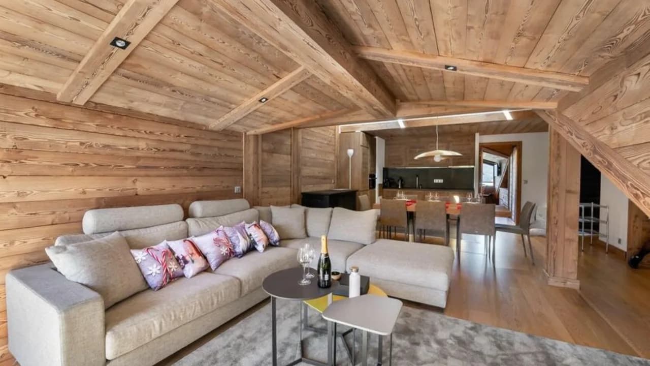 Penthouse in Courchevel’s Heart With Fireplace photo 5