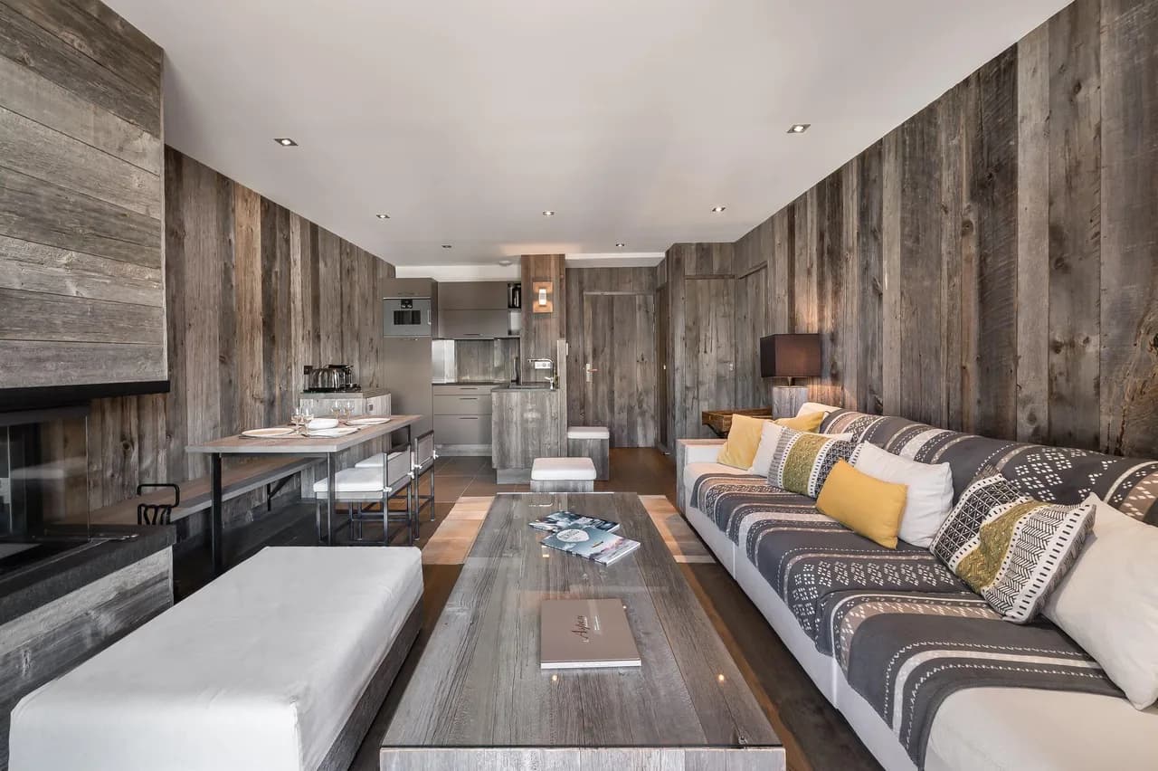 Luxury Alpine Retreat:Ski-in Access & Spa Serenity photo 5