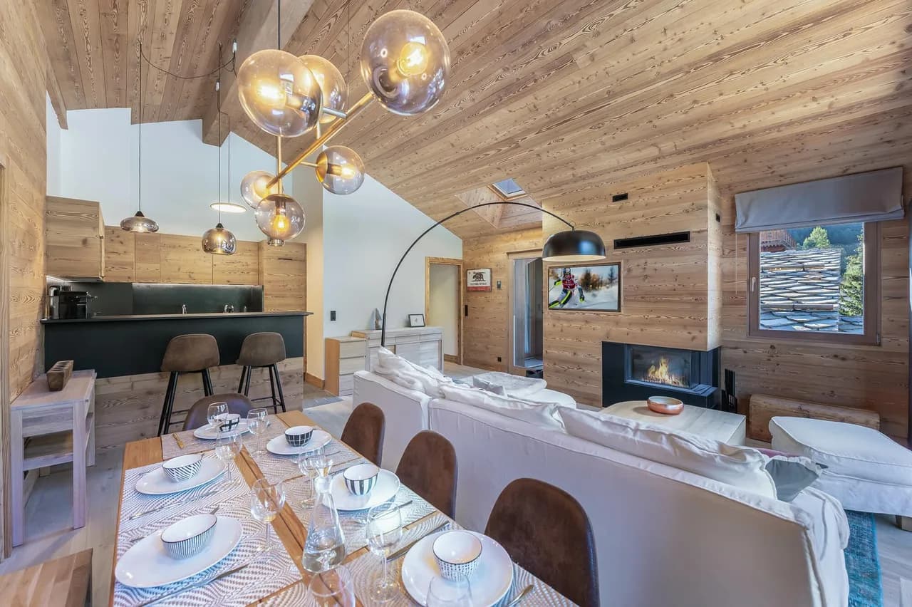 Sunny Alpine Apartment With Fireplace Near Slopes photo 2