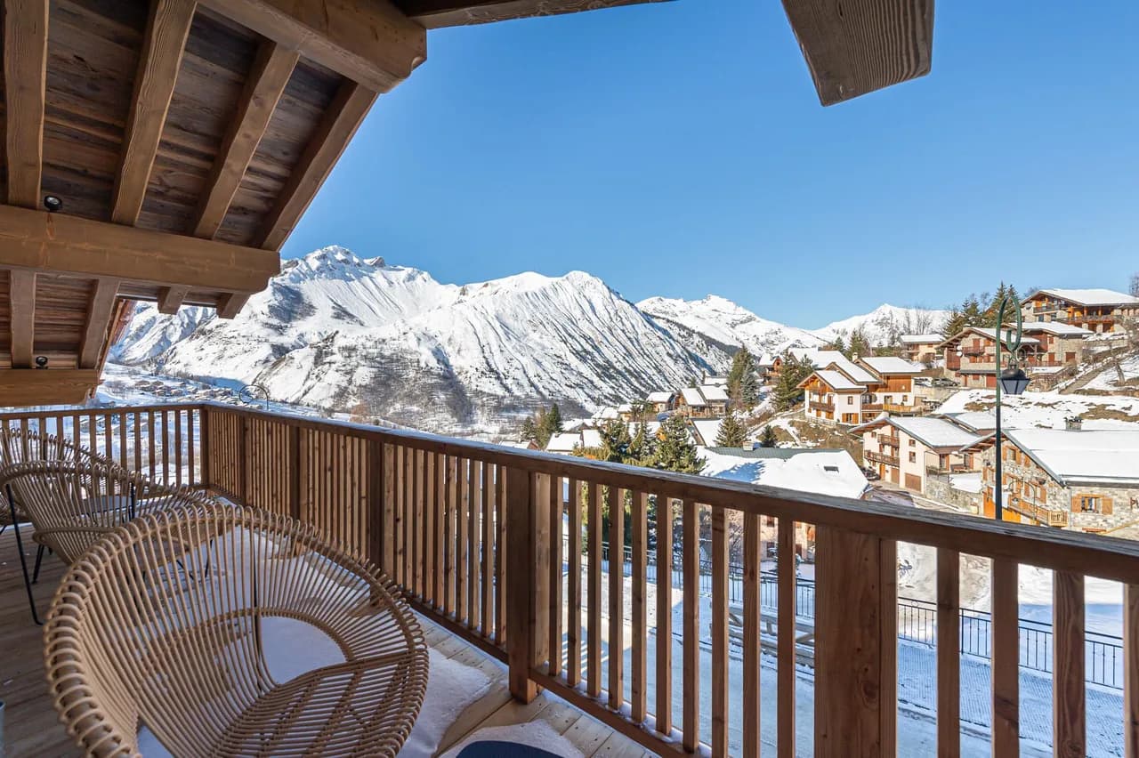 Spacious Chalet Near Slopes For Large Families photo 5