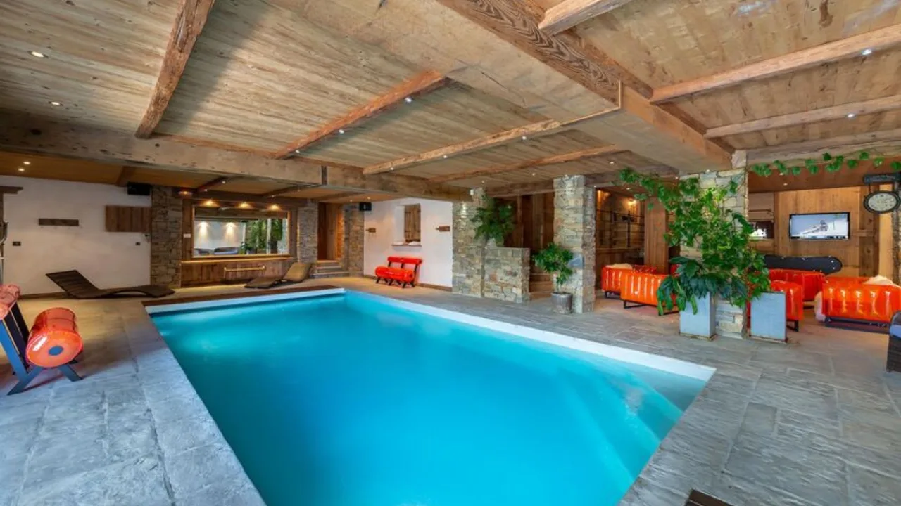 Exclusive Chalet With Unrivaled Courchevel Views photo 3