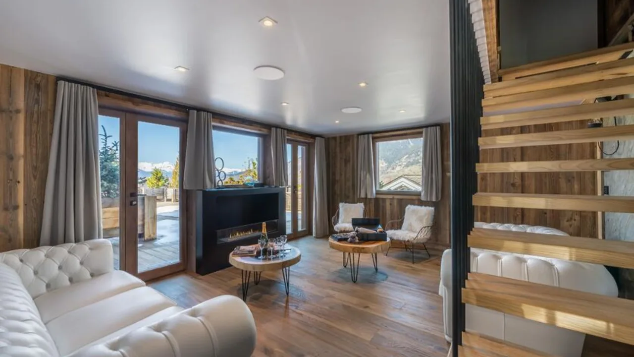 Exclusive Chalet With Unrivaled Courchevel Views photo 4