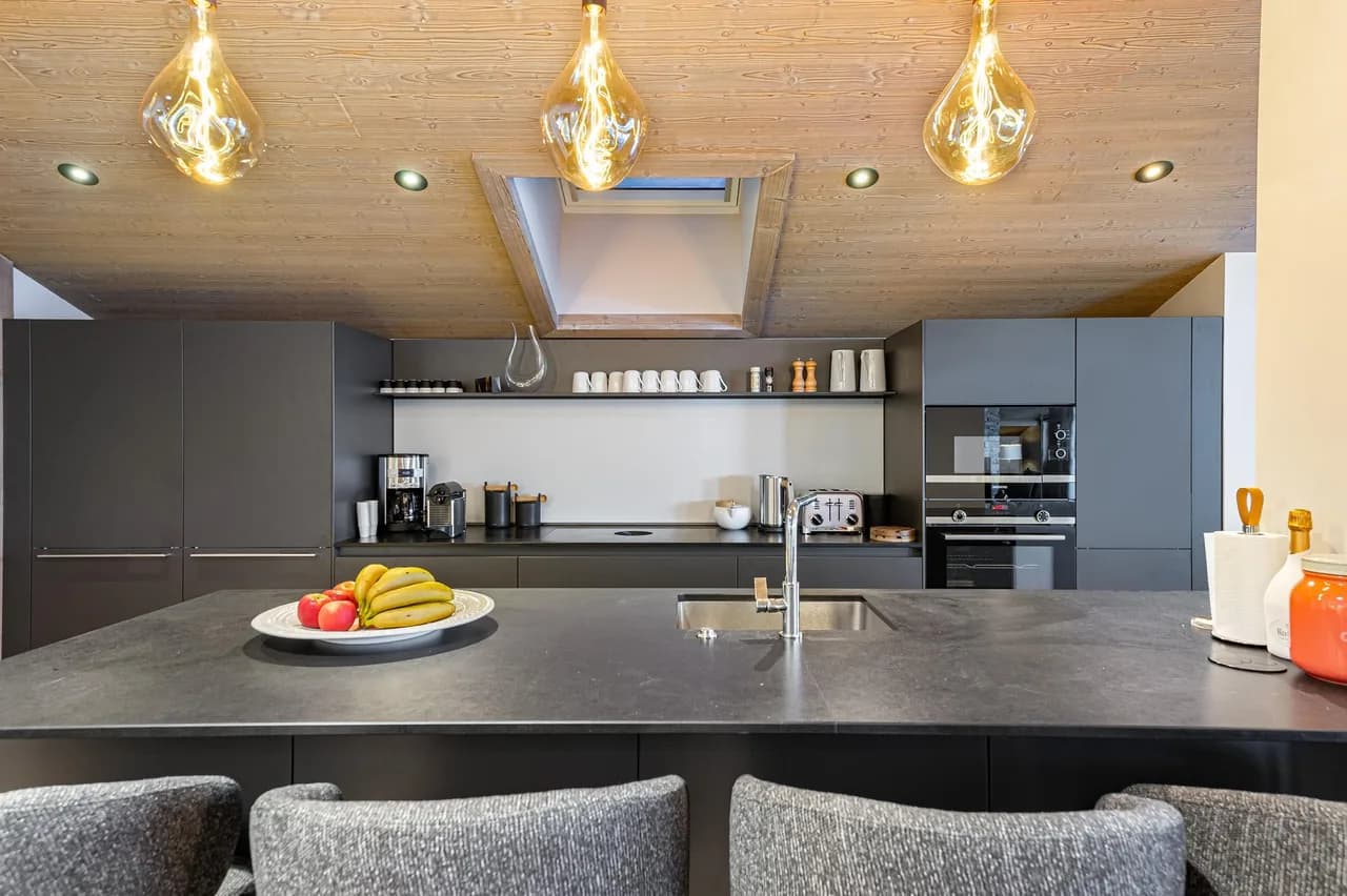 Chic Rochebrune Duplex In Serene Megève Location photo 5