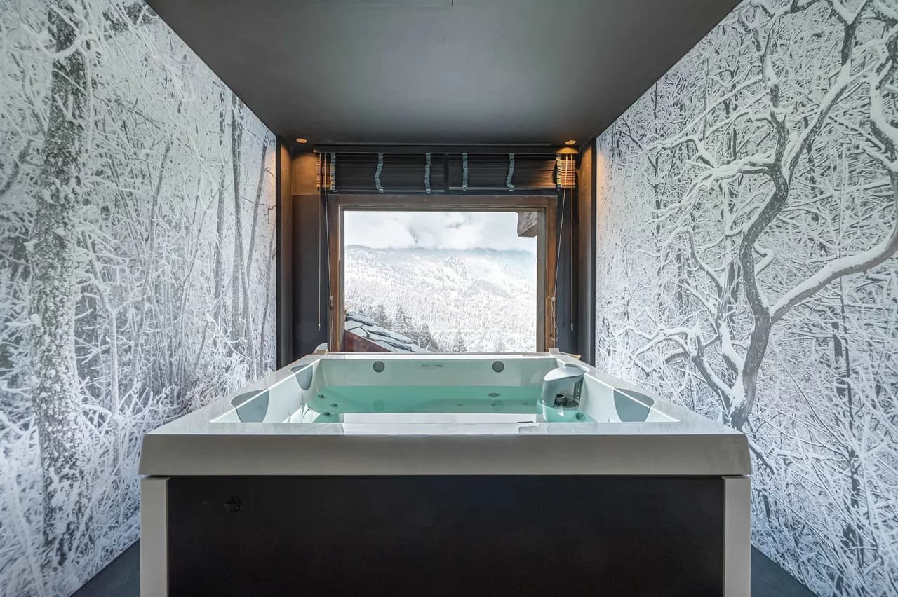 Stunning Alpine Escape With Pool Table & Views photo 4