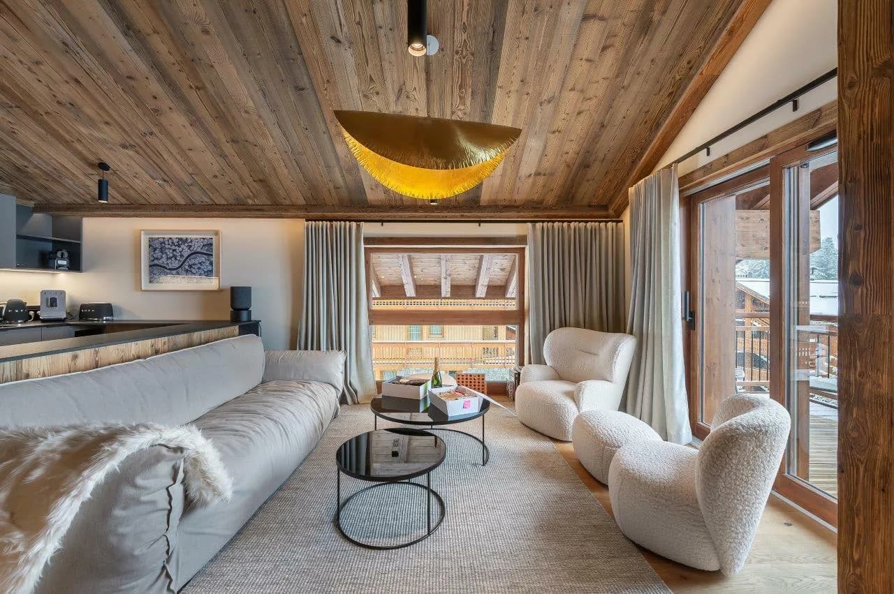 Charming Alpine Hideaway with Breathtaking Views photo 2