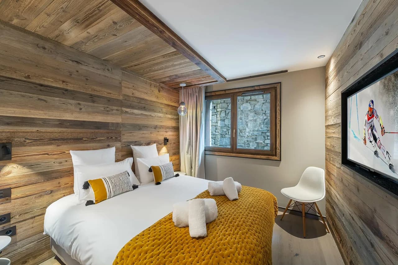 Opulent Ski-in Retreat In The Heart Of Méribel photo 4