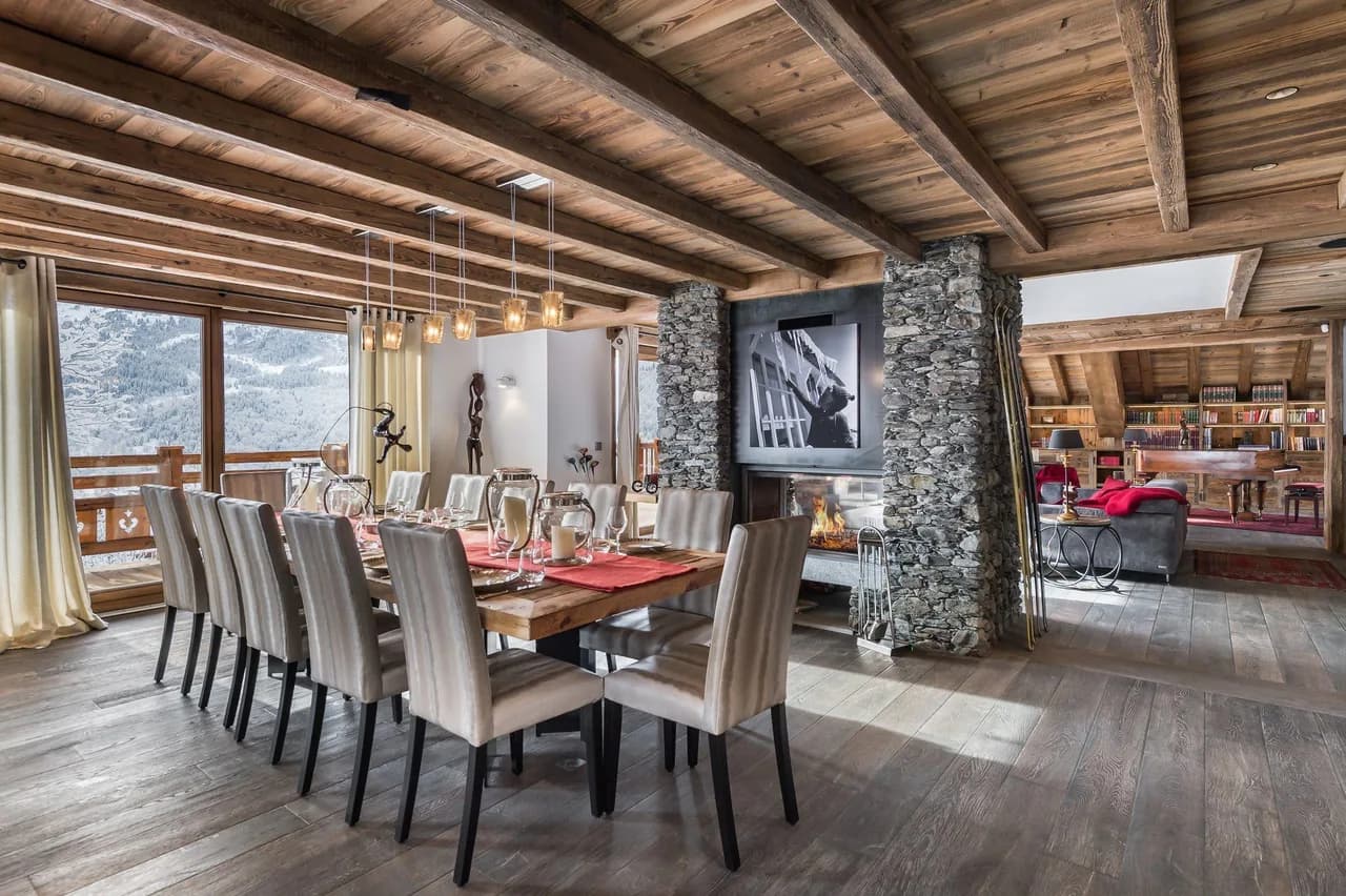 Luxurious Family Chalet With Pool In Méribel photo 3