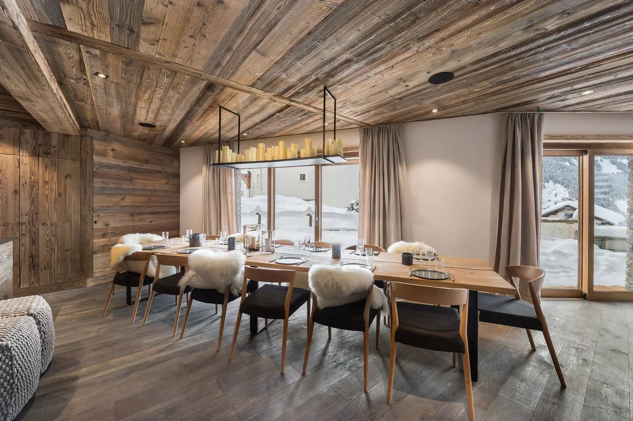 Stylish Mountain Home In Méribel Village photo 2