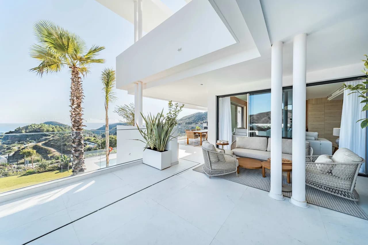 Luxury Modern Villa with Scenic Views in Marbella photo 5