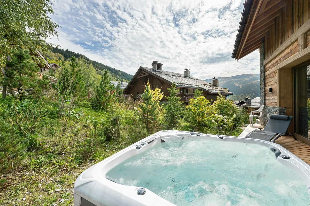 Ski-in Luxury Duplex With Private Jacuzzi