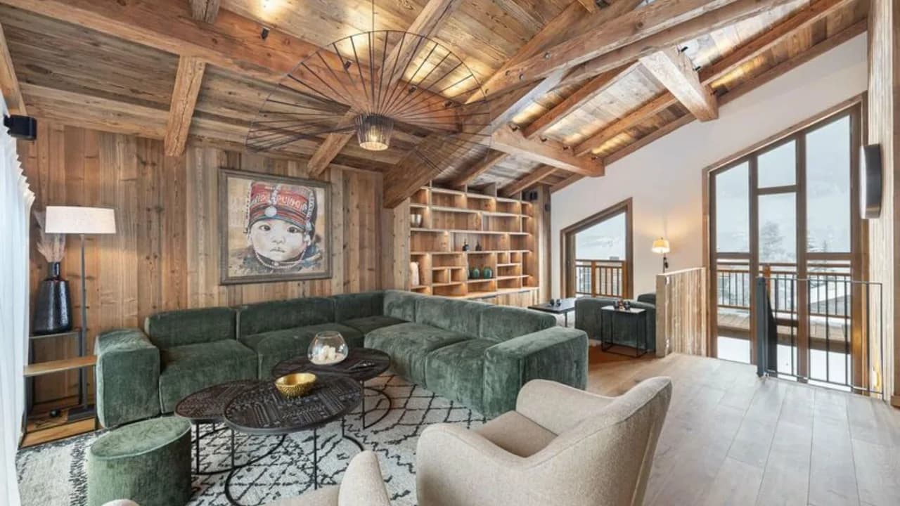 Inviting Chalet With Modern Alpine Aesthetics photo 5