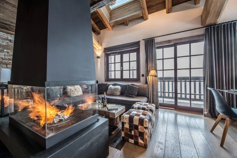 Luxury Chalet In Méribel: Modern & Charm