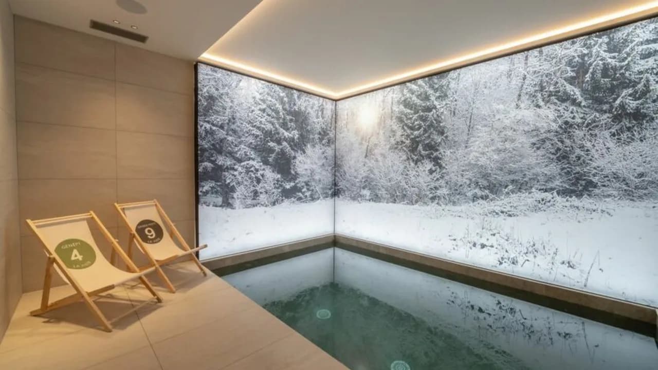 Luxurious Getaway With Wellness Features Included photo 3