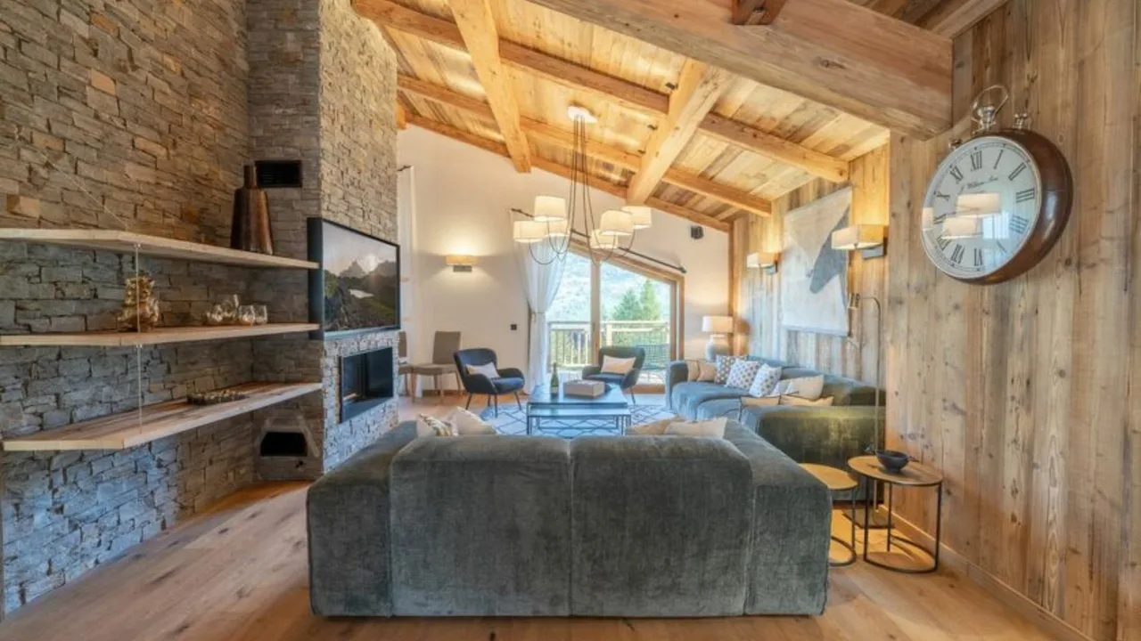 Luxurious Getaway With Wellness Features Included photo 5