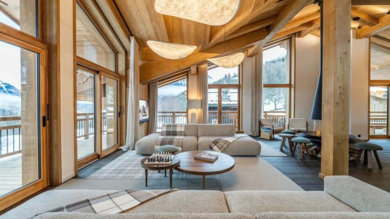 Luxury Retreat With Stunning Valley Scenery photo 5
