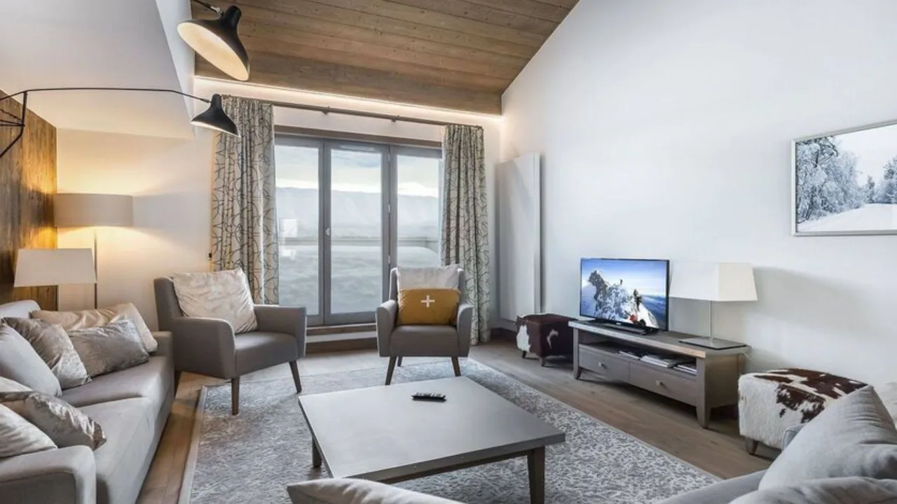 Sophisticated Courchevel Escape With Views photo 3