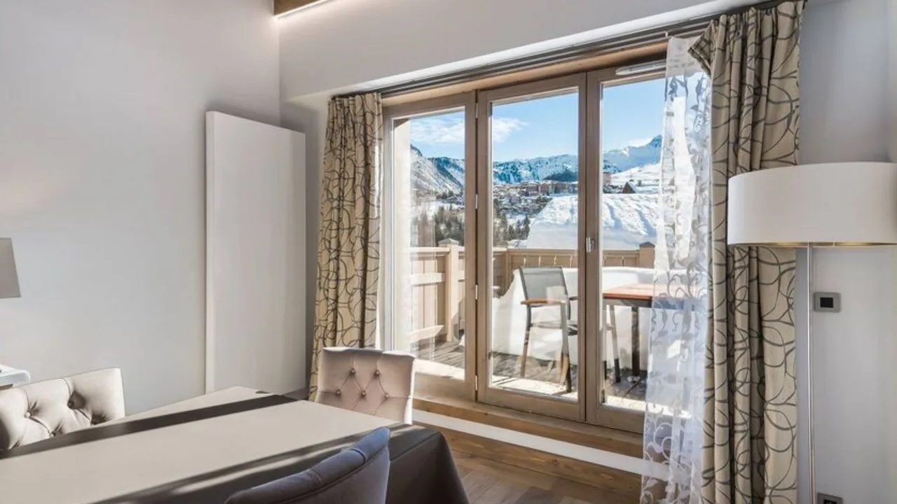 Sophisticated Courchevel Escape With Views photo 5
