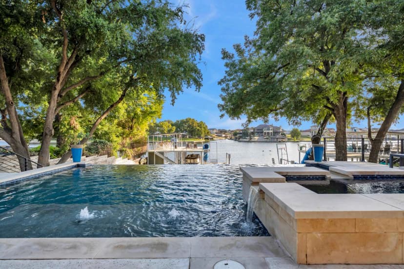 Accessible Luxury Villa in Austin