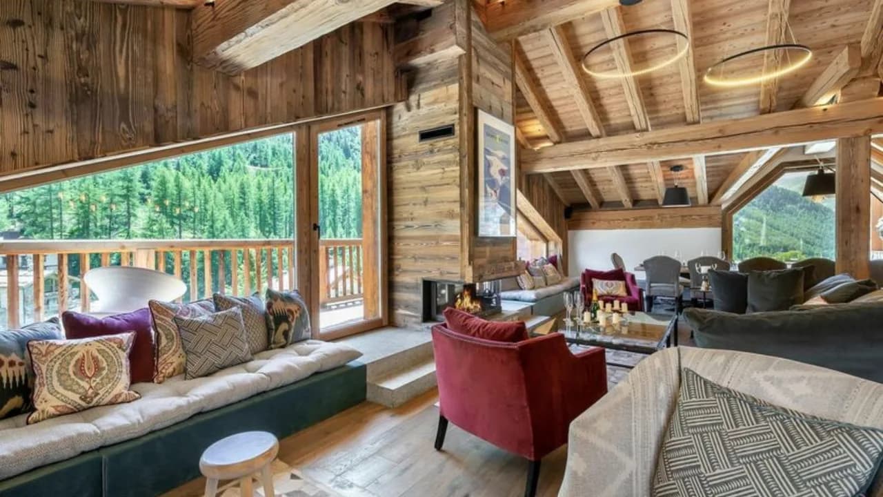 Le Fornet Chalet With Hot Tub photo 4
