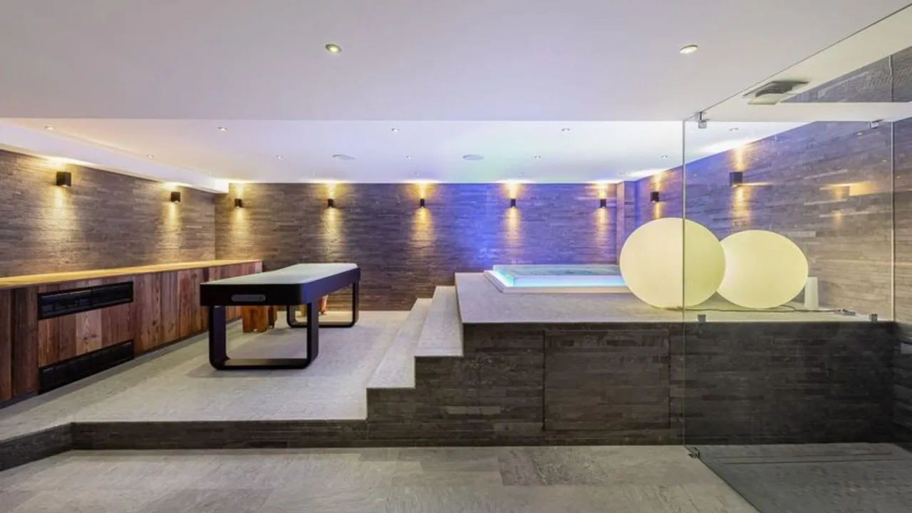 Le Fornet Chalet With Hot Tub photo 5
