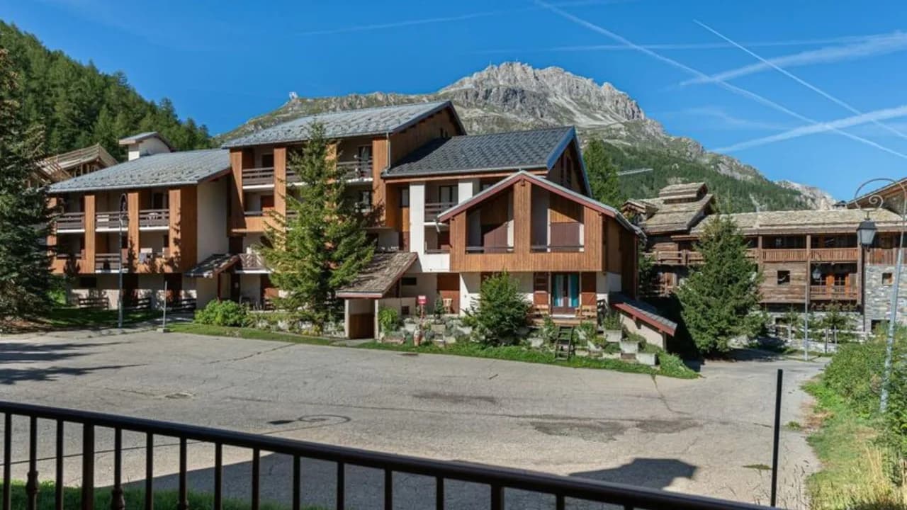 Perfect Ski Access With Cozy Comfort photo 5