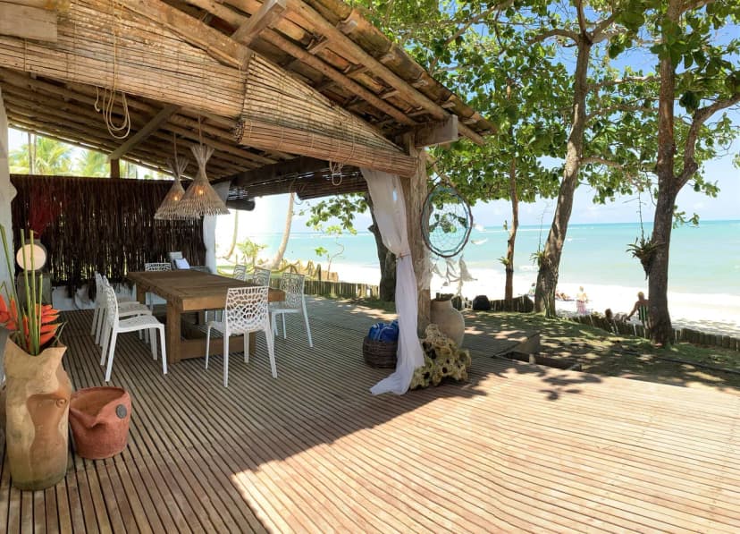 Beachfront Villa with Ocean View in Bahia