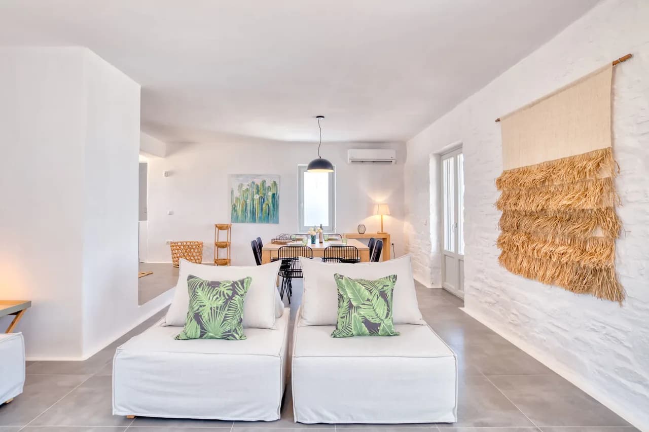 Vibrant Villa Experience With Local Charm photo 4