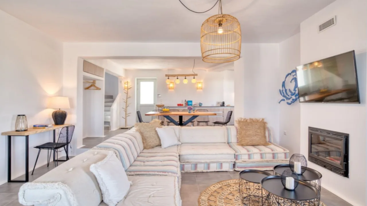Seaside Boho Chic Villa With Pool photo 2